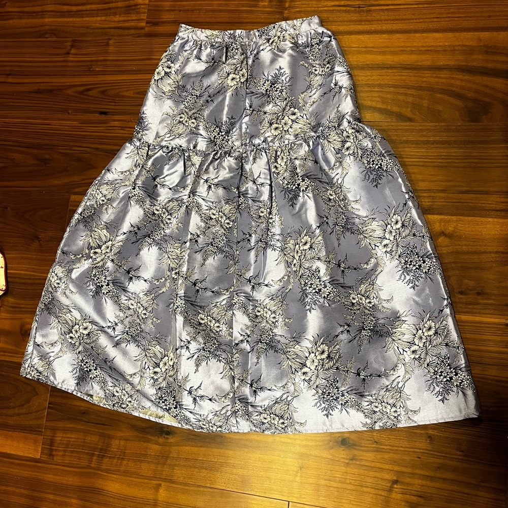 ASOS EDITION jacquard full midi skirt with tiers in blue - Picture 4 of 5